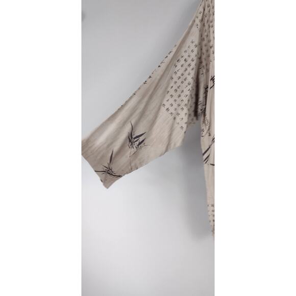 Endless Knot Art 100% Rayon womens top Asian inspired script motif - Picture 6 of 12